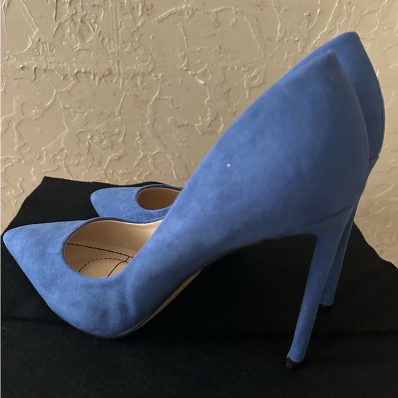 Rouge Pumps/Heels Condition-01 - Picture 4 of 8